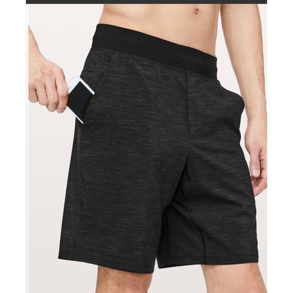 Lululemon T.H.E. Short *Linerless 9"
Heather Allover Deep‎ Coal Black size small